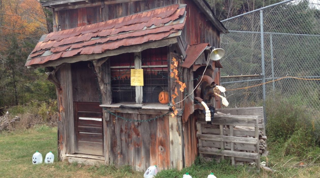 A rickety wooden shack with a crooked roof at the Haunted Fortress of Stanford